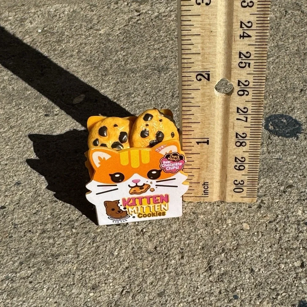 Zuru kitten mitten